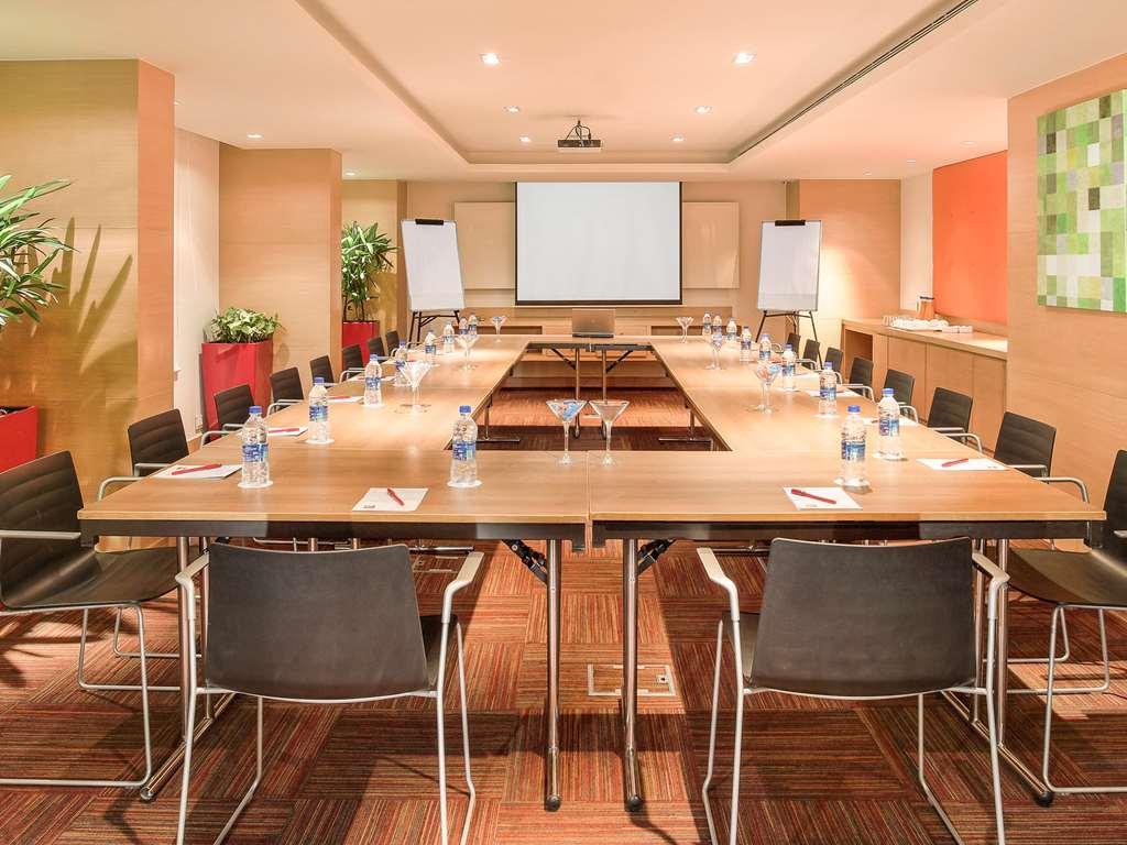 Ibis Kochi City Centre - An Accor Brand Екстериор снимка