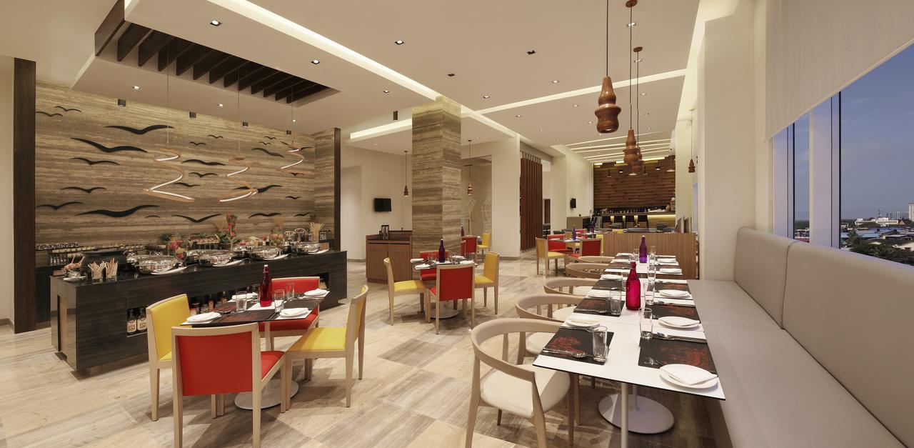 Ibis Kochi City Centre - An Accor Brand Екстериор снимка